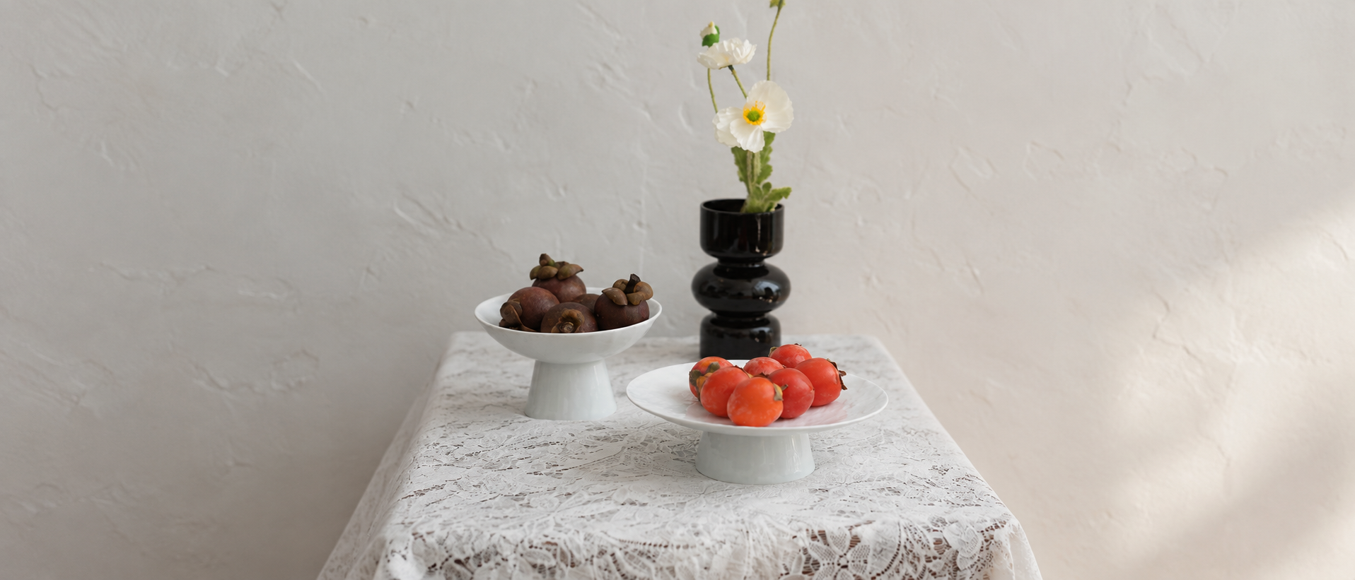 Decorative objects in a refined home